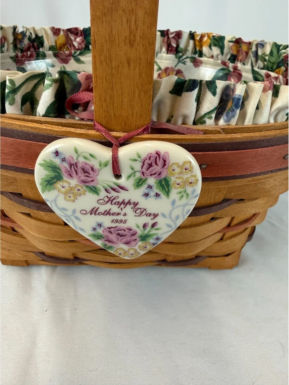1995 Longaberger Easter Basket w/Floral Liner, Protector & Mother's Day Tie-On